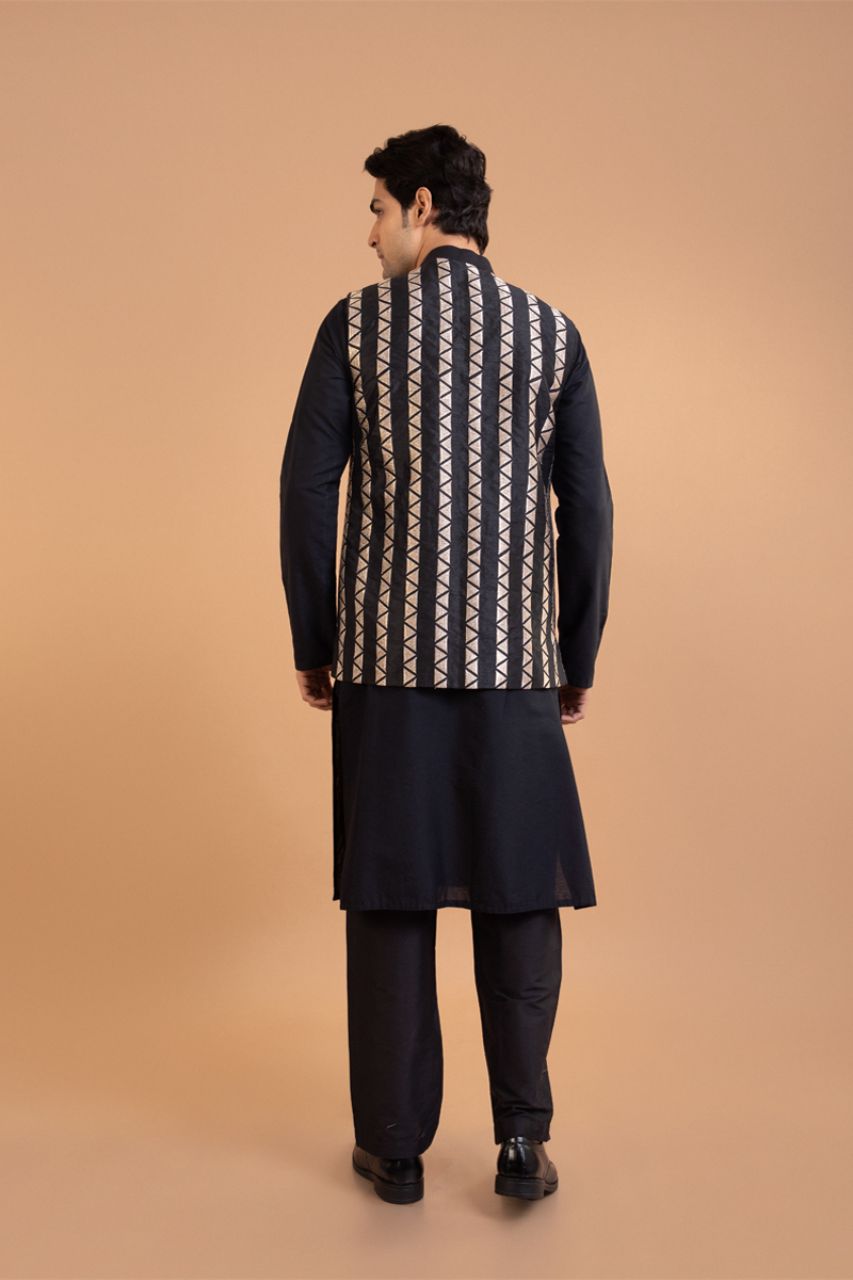 Black Kurta With Heavy Zari Embroidered Bundi Pajama Set