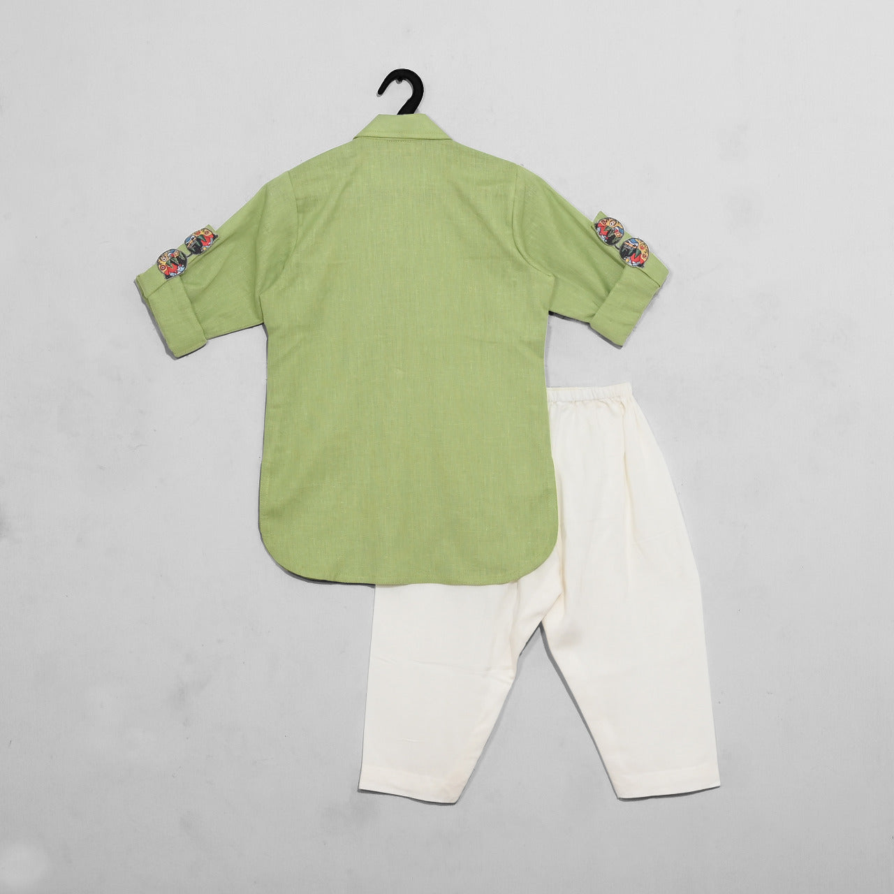 Goggles Green Patahani With Salwar