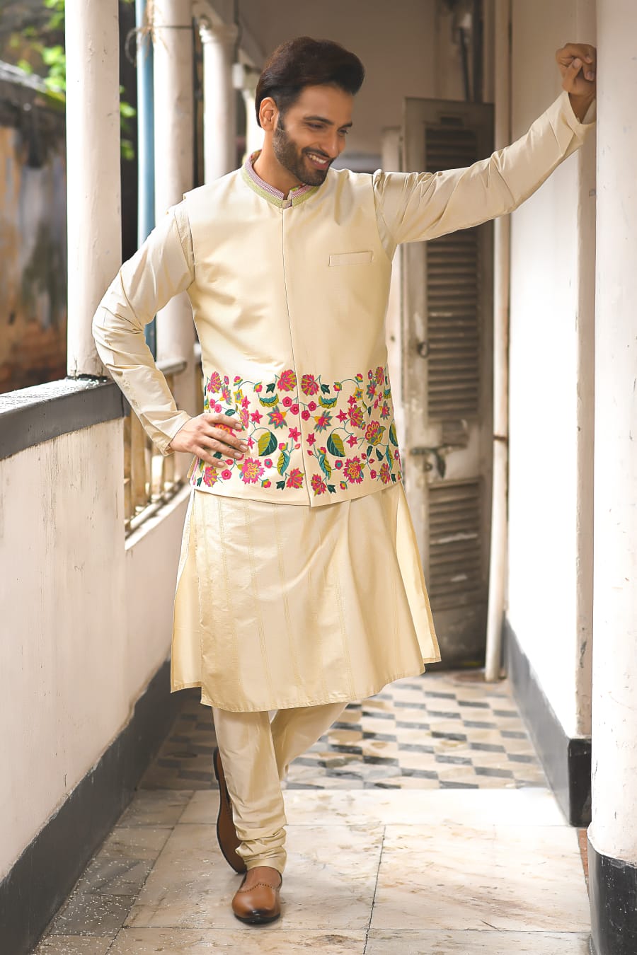 Light Beidge With Stichline And Applique On Kurta With Heavy Hand Zardosi Embroiderey Bundi Set