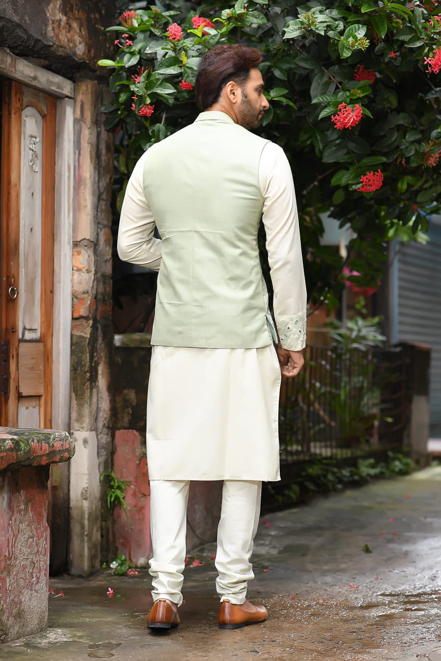 Powder Green Geometrical Cord Embroidered Kurta And Bundi Set