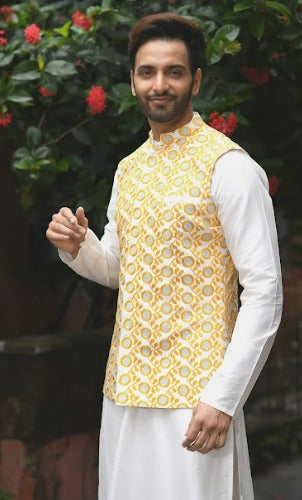 Light Beidge With Stichline And Applique On Kurta With Heavy Hand Zardosi Embroiderey Bundi Set