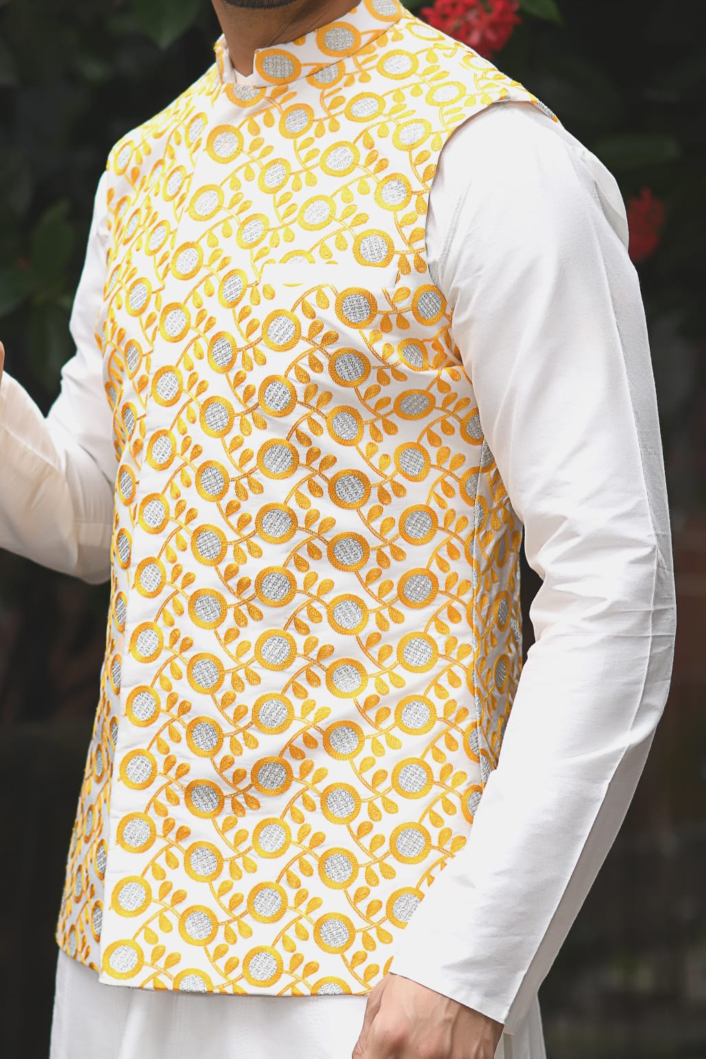 Light Beidge With Stichline And Applique On Kurta With Heavy Hand Zardosi Embroiderey Bundi Set