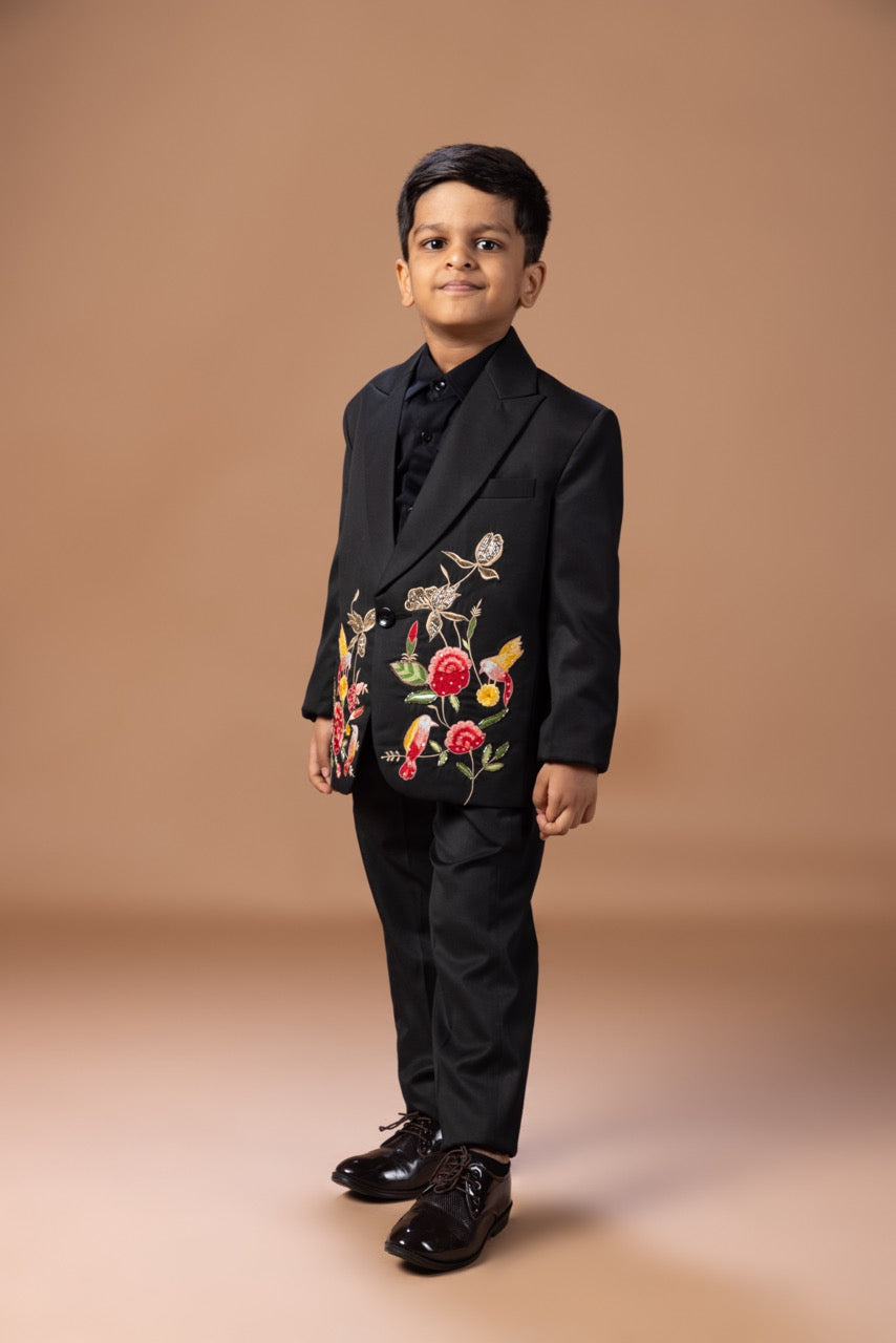 Black Tuxedo With Rose/Bird/Flower Colorful Hand Embroidery With Shirt Pant With Bow Tie Set