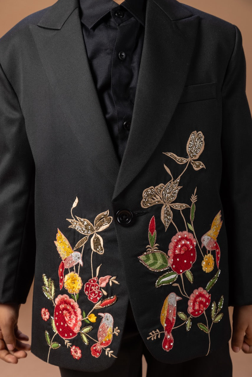 Black Tuxedo With Rose/Bird/Flower Colorful Hand Embroidery With Shirt Pant With Bow Tie Set