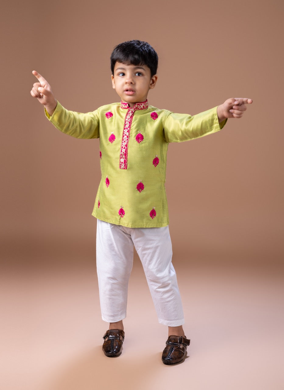 Parrot Green Kurta Thread And Zari Embroidery Kurta With Pajama Set