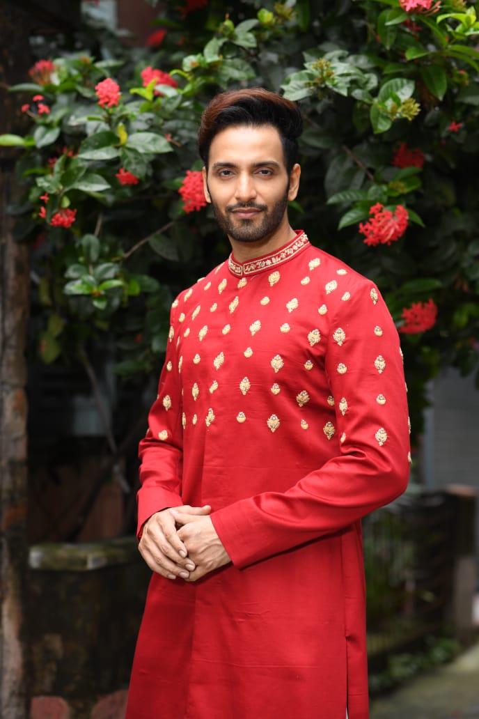 Maroon Sherwani With Zardosi Hand Embroidered Boota With Churidar Set