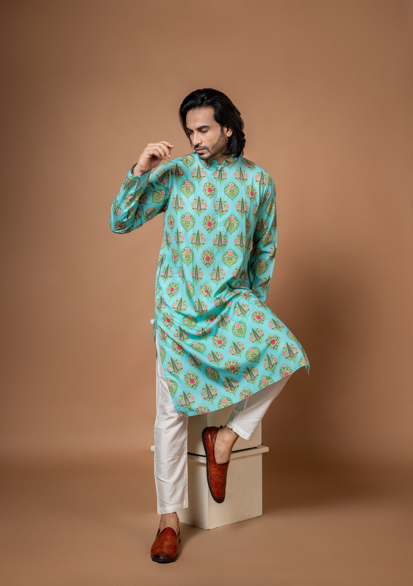 Aqua Blue Traditinal Printed Kurta With Pajamna Set