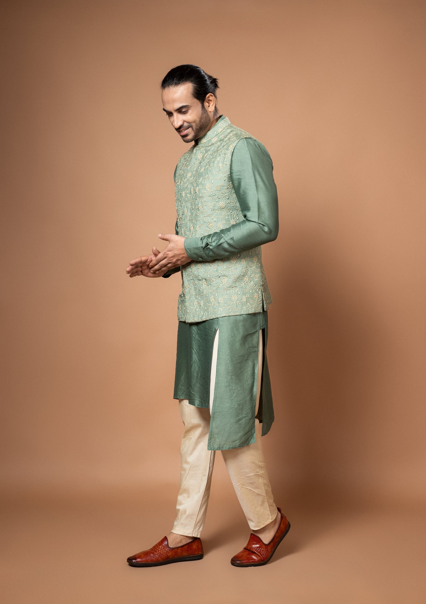 Olive Green Drape Stylish Kurta With Heavy Thread Embroidery Bundi Pajamna Set