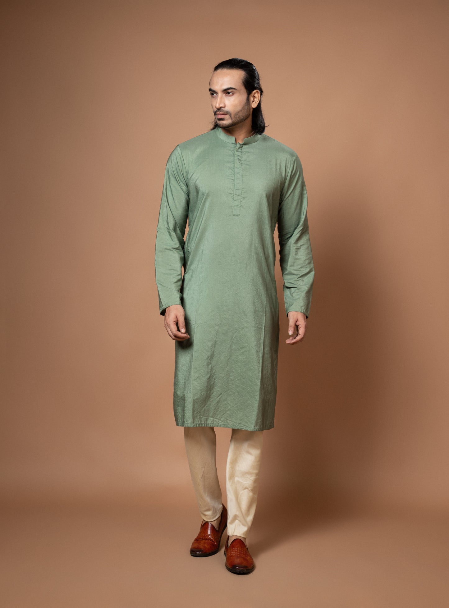 Olive Green Plain Kurta With Quirku Embroidery Bundi Pajamna Set