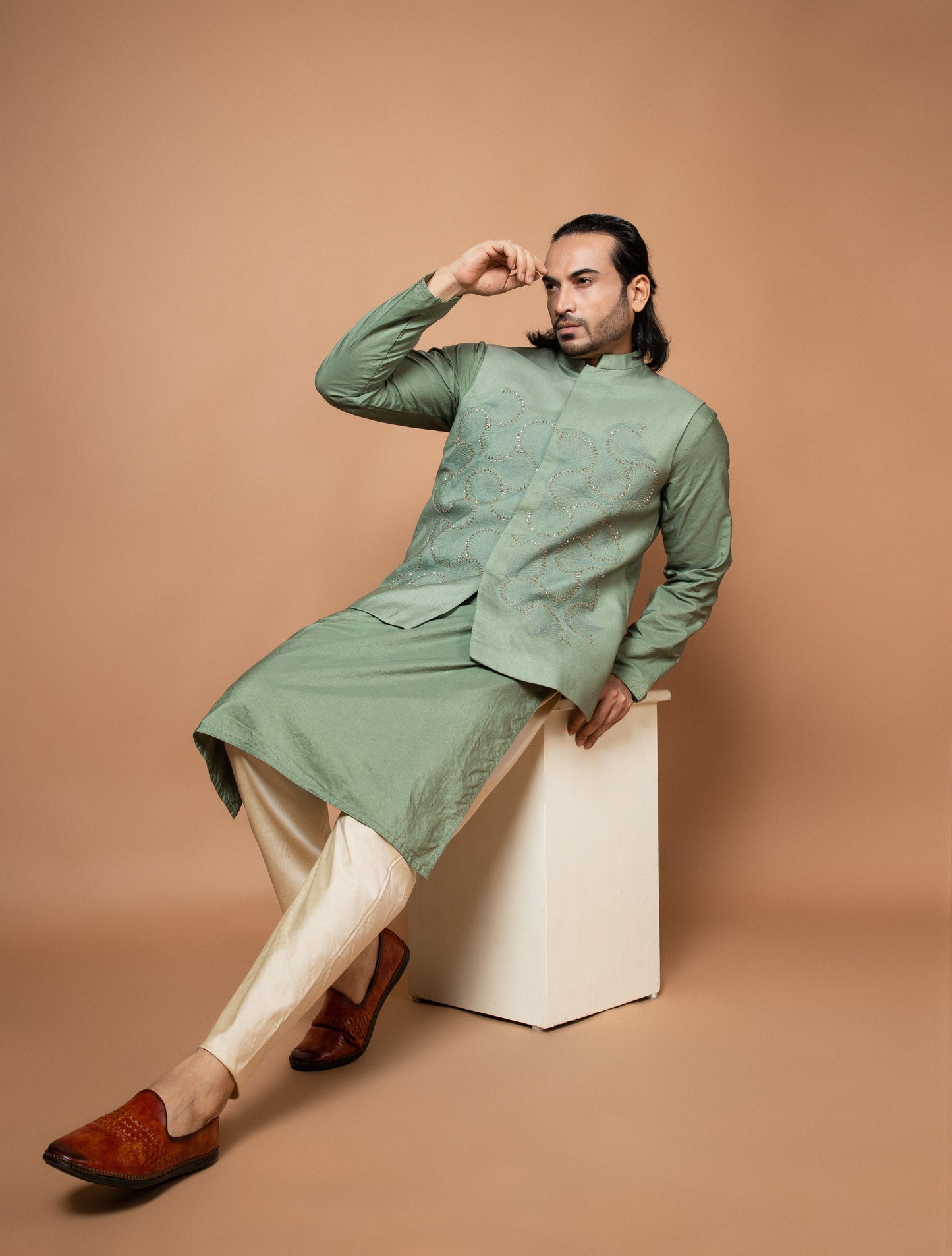 Olive Green Plain Kurta With Quirku Embroidery Bundi Pajamna Set